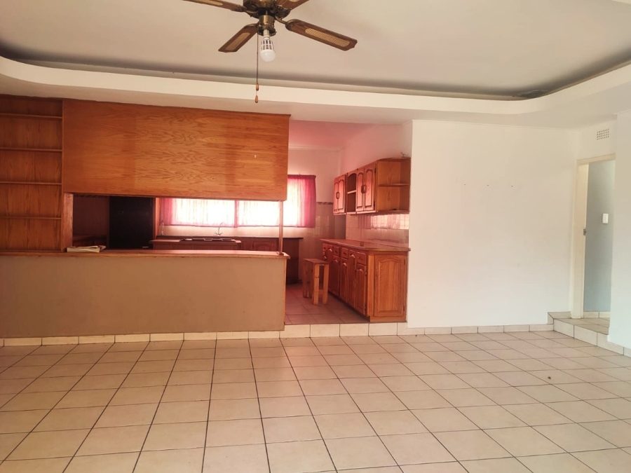 To Let 3 Bedroom Property for Rent in Donkerhoek A H North West